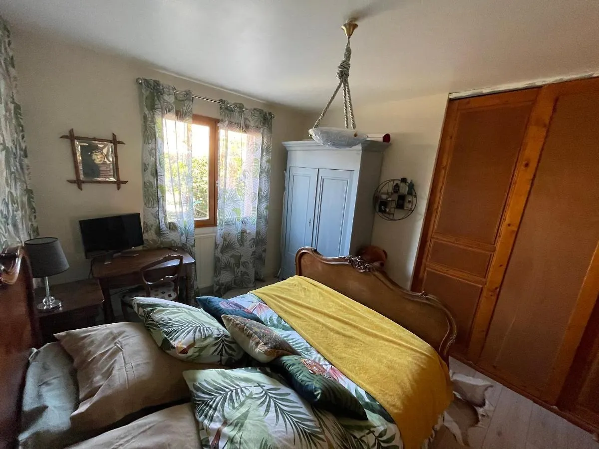 Homestay Duud Apartment Castanet-Tolosan France